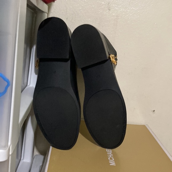 Michael Kors Lainey Flat Bootie Black leather - Picture 10 of 14